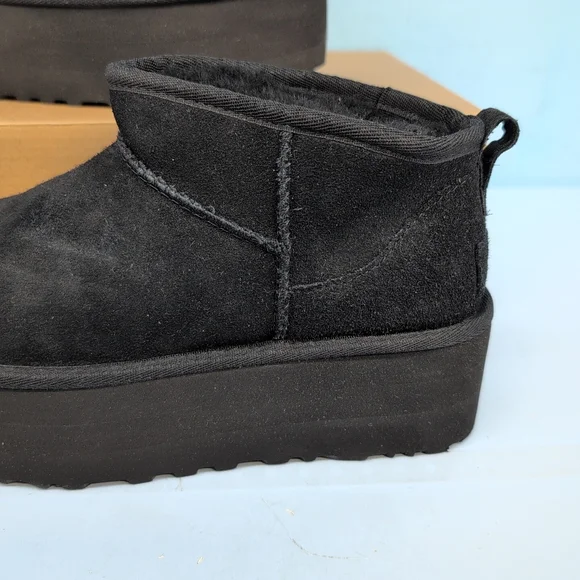 UGG Classic Ultra Mini Platform Boot Women's US 6 Black - Picture 2 of 13